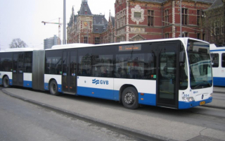 Автобусы в Амстердаме