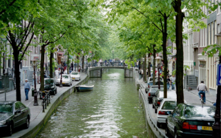 Амстердам напоминает Венецию