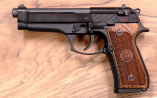 Самозарядный пистолет Beretta 92