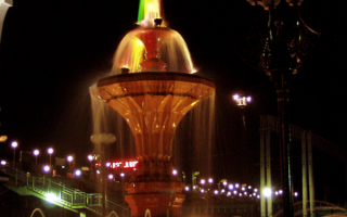 Ночной фонтан Новосибирска