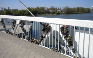Мост влюбленных в Краснодаре