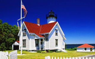 Дом у маяка