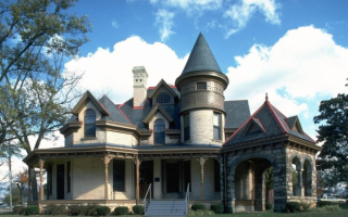 Дом из кирпича