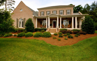 Вилла на опушке леса