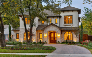 Двухэтажный загордный дом