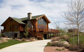 Дом у дороги