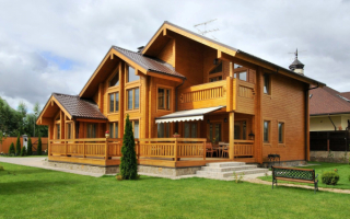 Большой дом из бруса