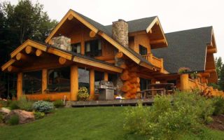 Деревянный дом в канадском стиле
