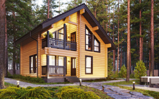 Дом из бруса в сосновом лесу