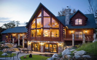 Красивый деревянный котедж