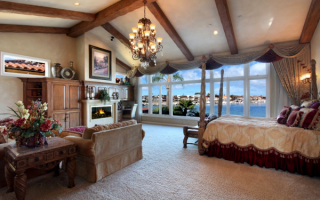 Спальня в мансарде