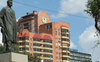 Памятник Максиму Горькому в Ростове на Дону