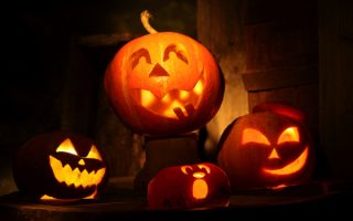 Праздник Хэллоуин, это ночь накануне праздника всех святых