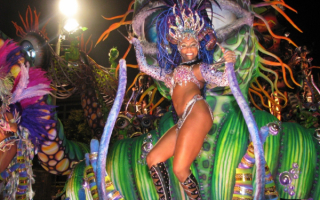 Рио - де - Жанейро веселый карнавал