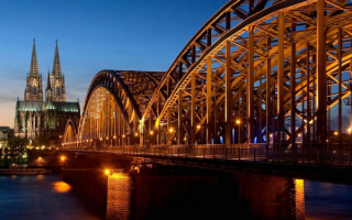 Железнодорожный мост в Кельне Германия