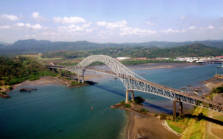Мост через Панамский канал