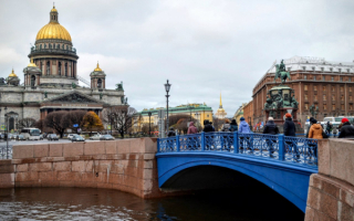 Синий мост в Санкт-Петербурге