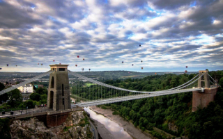 Клифтонский подвесной мост у города Бристоль