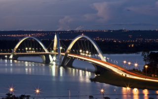 Мост Жуселино Кубичека