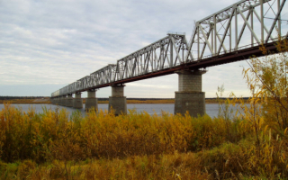 Железнодорожный мост через реку Печора