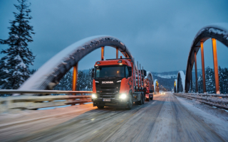 Лесовоз Scania R580