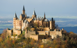 Замок Гогенцоллерн осенью
