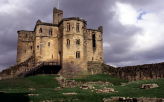 Замок Нортумберленд Англия