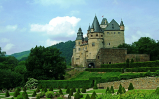 Замок Бюрресхай. Германия