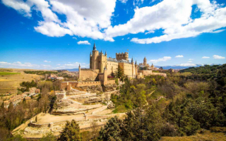 Замок Алькасар в Сеговии Испания