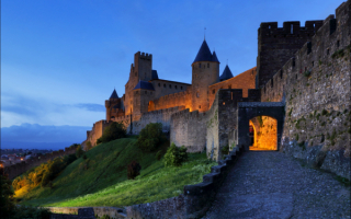 Замок - крепость Каркассон. Франция