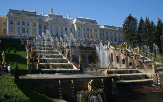 Дворец в Петергофе