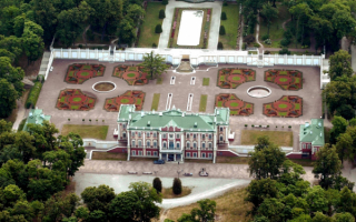Дворцово-парковый ансамбль Кадриорг