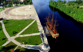 Адмиралтейская набережная в Воронеже