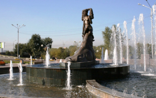 Красивый фонтан в Красноярске