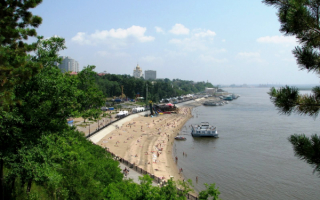 Набережная и пляж в Хабаровске