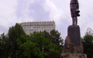 Памятник Максиму Горькому. Нижний Новгород