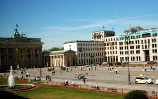 Парижская площадь в Берлине