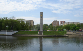 Обелиск в честь 400-летия города Орла