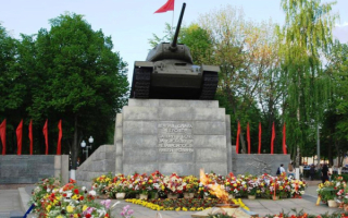Сквер танкистов в Орле