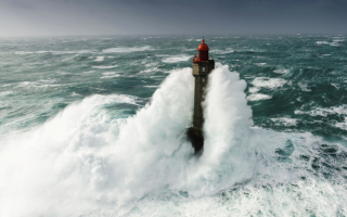 Маяк на острове Уэссан