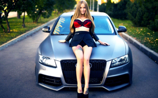 Девушка и Audi A4