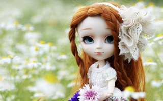 Кукла с косами