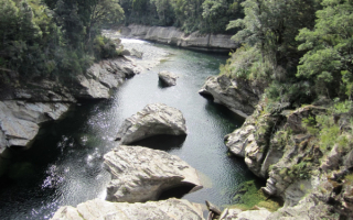 Каньон реки Аорезе в Новой Зеландии