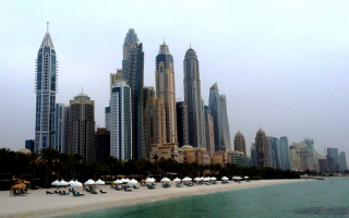 Дубай небоскребы у пляжа