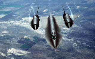 Самолет разведчик SR-71