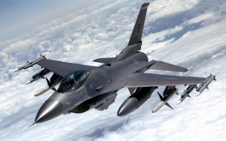 F-16 Fighting Falcon -  американский многофункциональный лёгкий истребитель