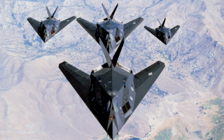Американские тактические малозаметные ударные самолеты F117