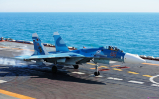 Су-33 - российский палубный истребитель