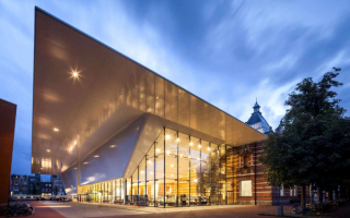 Музей Стеделейк в Амстердаме