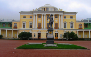 Музей-заповедник Павловск в пригороде Санкт-Петербурга